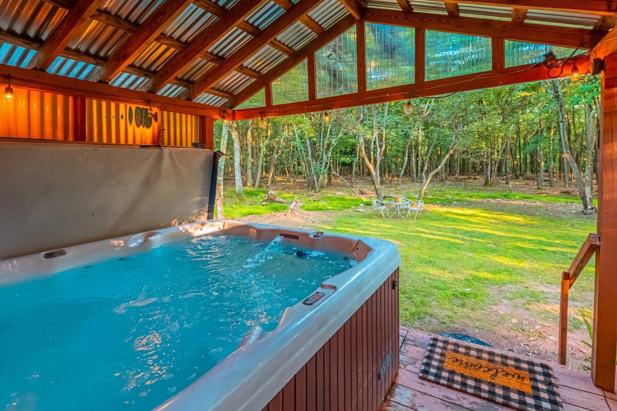 Poconos Ski Retreat With Sauna, Hot Tub, And Game Room Lake Harmony Ngoại thất bức ảnh