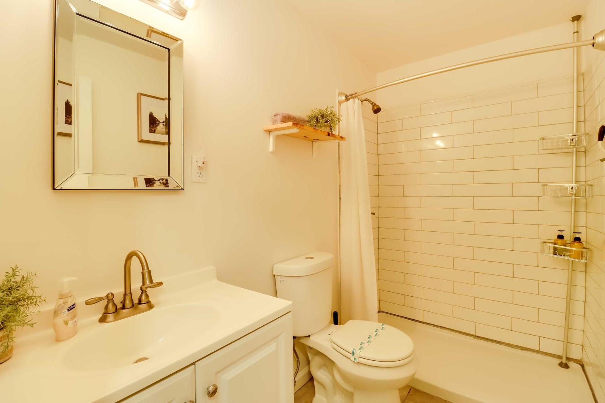 Poconos Ski Retreat With Sauna, Hot Tub, And Game Room Lake Harmony Ngoại thất bức ảnh