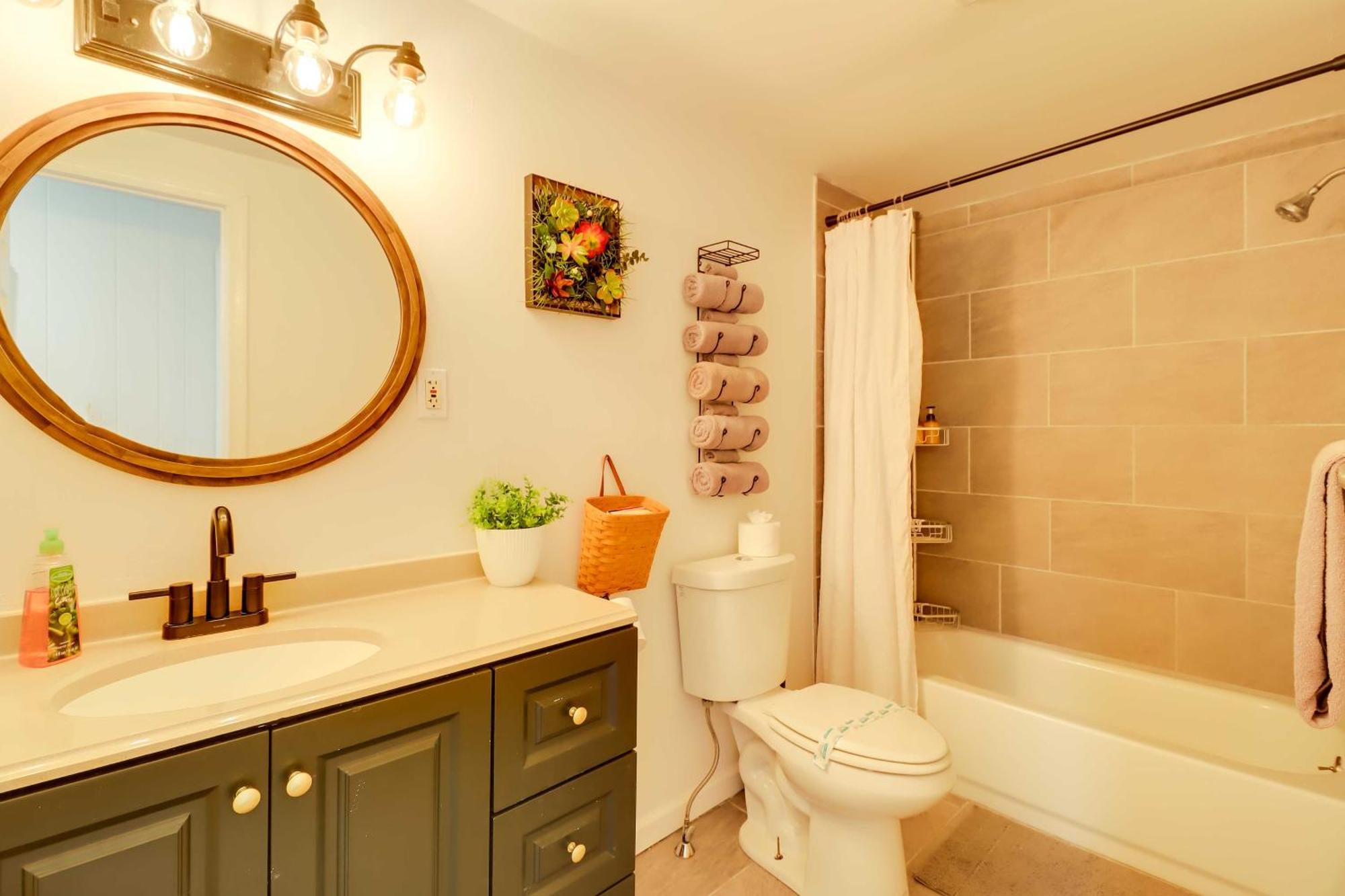 Poconos Ski Retreat With Sauna, Hot Tub, And Game Room Lake Harmony Ngoại thất bức ảnh