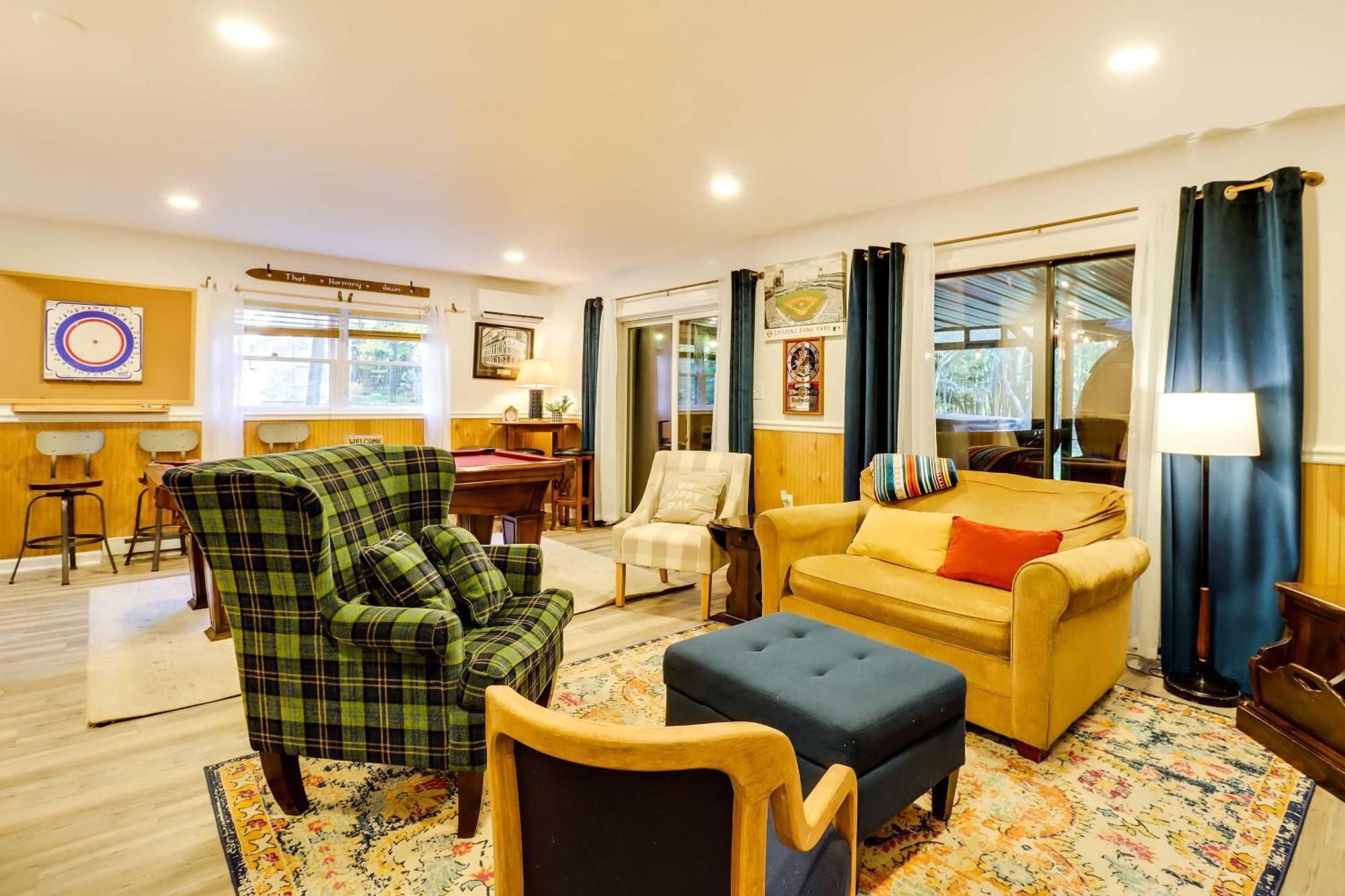 Poconos Ski Retreat With Sauna, Hot Tub, And Game Room Lake Harmony Ngoại thất bức ảnh